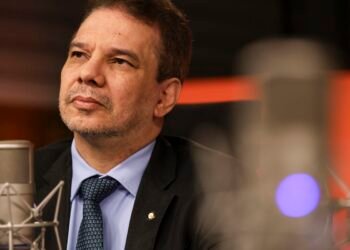 “Vamos tirar de presídio a marca de escritório do crime”, diz ministro