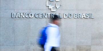 Mercado eleva projeção de inflação e vê Selic em 14% ao ano em 2026