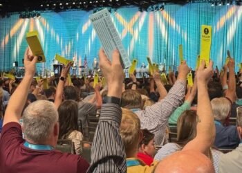 Batistas do Sul dos EUA reafirmam proibição ao pastorado feminino