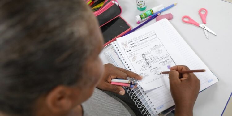 IBGE: país tem 8,4 milhões de analfabetos, menor número desde 2016