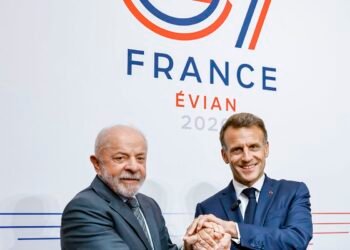 Lula tem encontros com presidentes da França e da Suíça