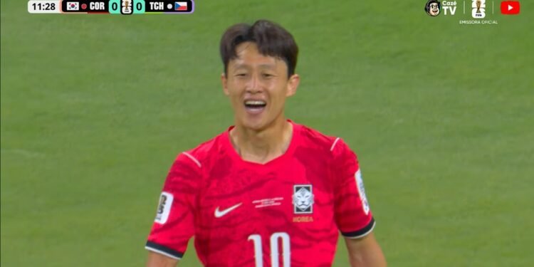 Jogador da Coreia do Sul comemora vitória em jogo na Copa com versículo bíblico