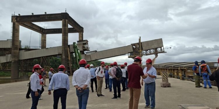 Comitiva peruana visita Porto de Porto Velho e destaca potencial logístico de Rondônia para o comércio exterior