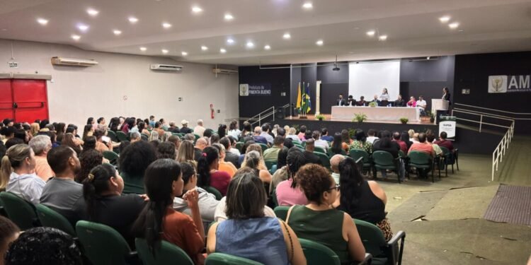 Palestras sobre Código de Ética e prevenção ao assédio reúnem servidores da Rede Estadual de Ensino