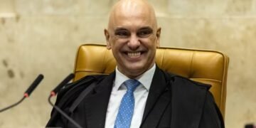Moraes cita Papa para defender a regulação das redes sociais
