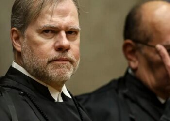 Toffoli toma posse no TSE e diz que Justiça não decide eleição