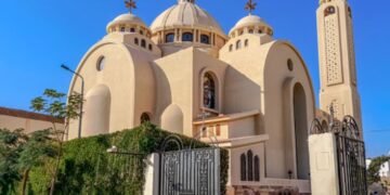 Cristãos celebram legalização de 191 igrejas e edifícios no Egito