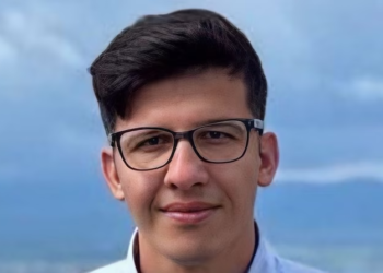 Cristão é libertado após cumprir pena por criar igreja doméstica no Irã