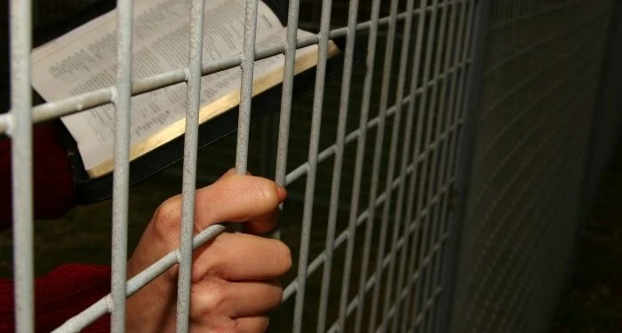 China permite Bíblias em prisões após batalha judicial de advogados cristãos