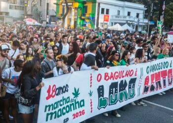 Marcha em São Paulo pede legalização da maconha