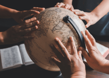 Missionários terão que “reevangelizar” o velho mundo, alerta pastor