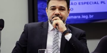 Feliciano diz acreditar em extraterrestres e dá explicação bíblica