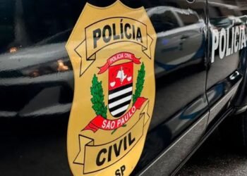 Operação em SP investiga ONG da produtora do filme sobre Bolsonaro