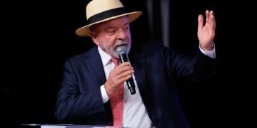 Lula parabeniza Colômbia após eleição com vitória da direita
