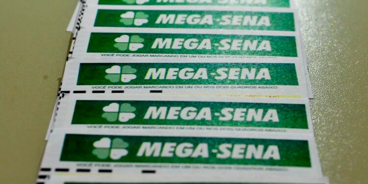 Mega-Sena sorteia prêmio acumulado em R$ 45 milhões nesta quinta-feira