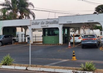 Moraes nega pedido para Javier Milei visitar Bolsonaro em casa