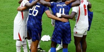 Copa do Mundo 2026: jogadores da Inglaterra e França oram juntos