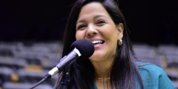 Priscila Costa desiste da candidatura ao Senado pelo Ceará