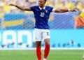 Com dois gols de Mbappé, França despacha Suécia e avança às oitavas