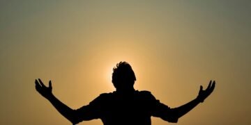 Como ouvir a voz de Deus? Pastor ensina 4 passos para discerni-la