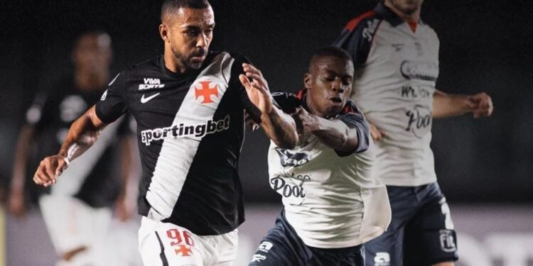 Vasco vence o Ind. Medellín no fim e avança às oitavas da Sul-Americana
