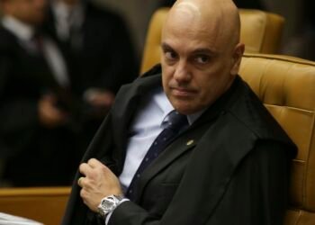 STF dá 48h para tribunais explicarem pagamentos acima do limite a juiz