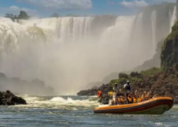 Holandês morre durante passeio de barco nas Cataratas do Iguaçu