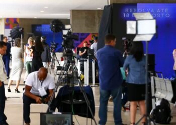 Fórum pede compromisso de candidatos com comunicação democrática
