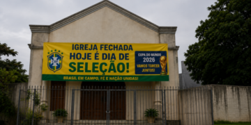 Igreja cancela culto por causa do jogo Brasil e divide opiniões