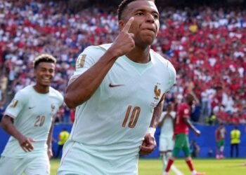França é a primeira semifinalista da Copa após 2 a 0 sobre Marrocos
