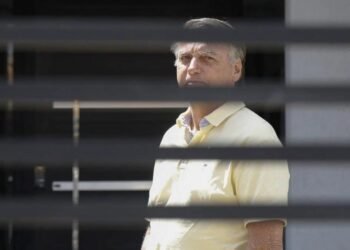 STM deve julgar perda de patente de Bolsonaro após eleições