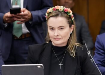 Júlia Zanatta critica Projeto de Lei da Misoginia e alerta para censura