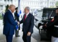 Netanyahu se encontra com Trump nos EUA: homenagens e diálogos