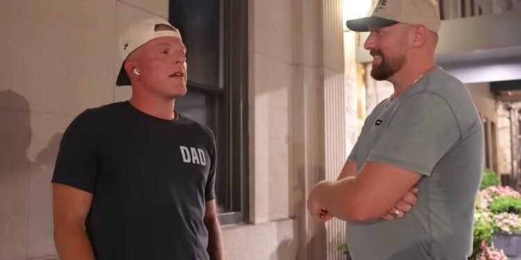 Pat McAfee fala sobre sua jornada espiritual e amor a Jesus Cristo