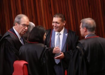 Ministros criticam pressão do STF sobre o TSE em caso de vídeo