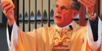 Morre Jerry Lamb, bispo da diocese que se dividiu por debate LGBT
