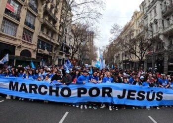 Após 9 anos, cristãos voltam às ruas de Buenos Aires na Marcha para Jesus