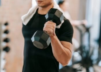 Influenciadores cristãos lançam academia exclusiva para homens