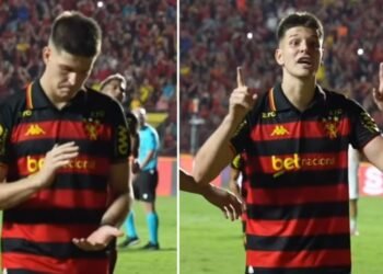 Atacante do Sport celebra gol com Libras e versículo bíblico
