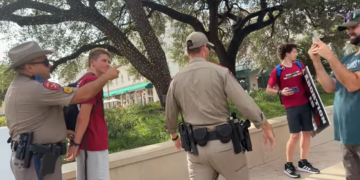 Cristãos são presos durante protesto contra aborto no Texas