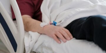 Maioria dos brasileiros é contra eutanásia e suicídio assistido, mostra pesquisa