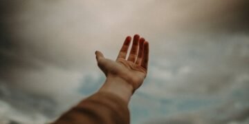 Como ouvir o Espírito Santo? Pastor ensina prática diária para reconhecer Sua voz