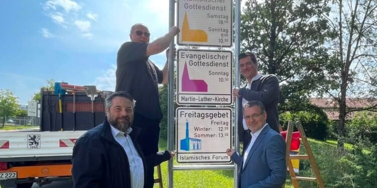 Berço da Reforma, Alemanha tem 1ª cidade a incluir oração islâmica em placas públicas