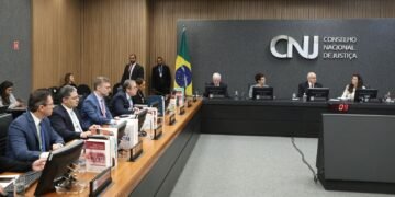 CNJ afasta ex-juíza da Lava Jato por dois anos