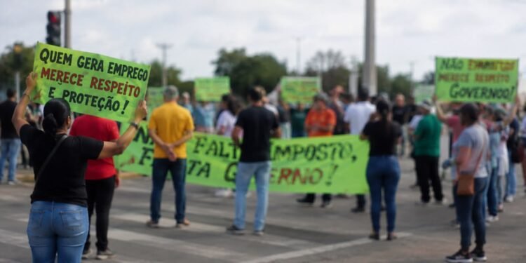 EMPRESÁRIOS E COMERCIANTES VÃO ÀS RUAS PORQUE ESPERAR PELA SEGURANÇA JÁ NÃO FUNCIONA