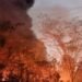 Incêndio no Bairro Industrial assusta moradores e acende alerta em Cacoal