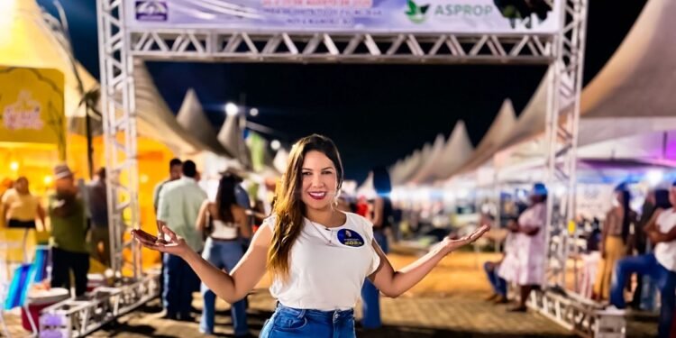 Cristiane Lopes destaca força da produção leiteira durante Festa do Leite em Nova Mamoré