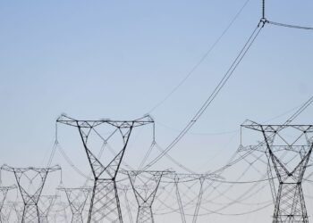 ONS suspende geração excedente de energia pela segunda vez no ano