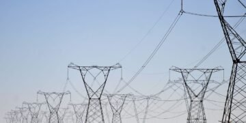 ONS suspende geração excedente de energia pela segunda vez no ano