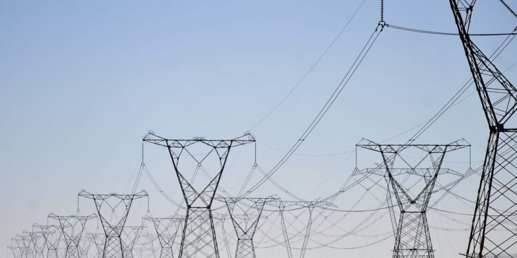 ONS suspende geração excedente de energia pela segunda vez no ano